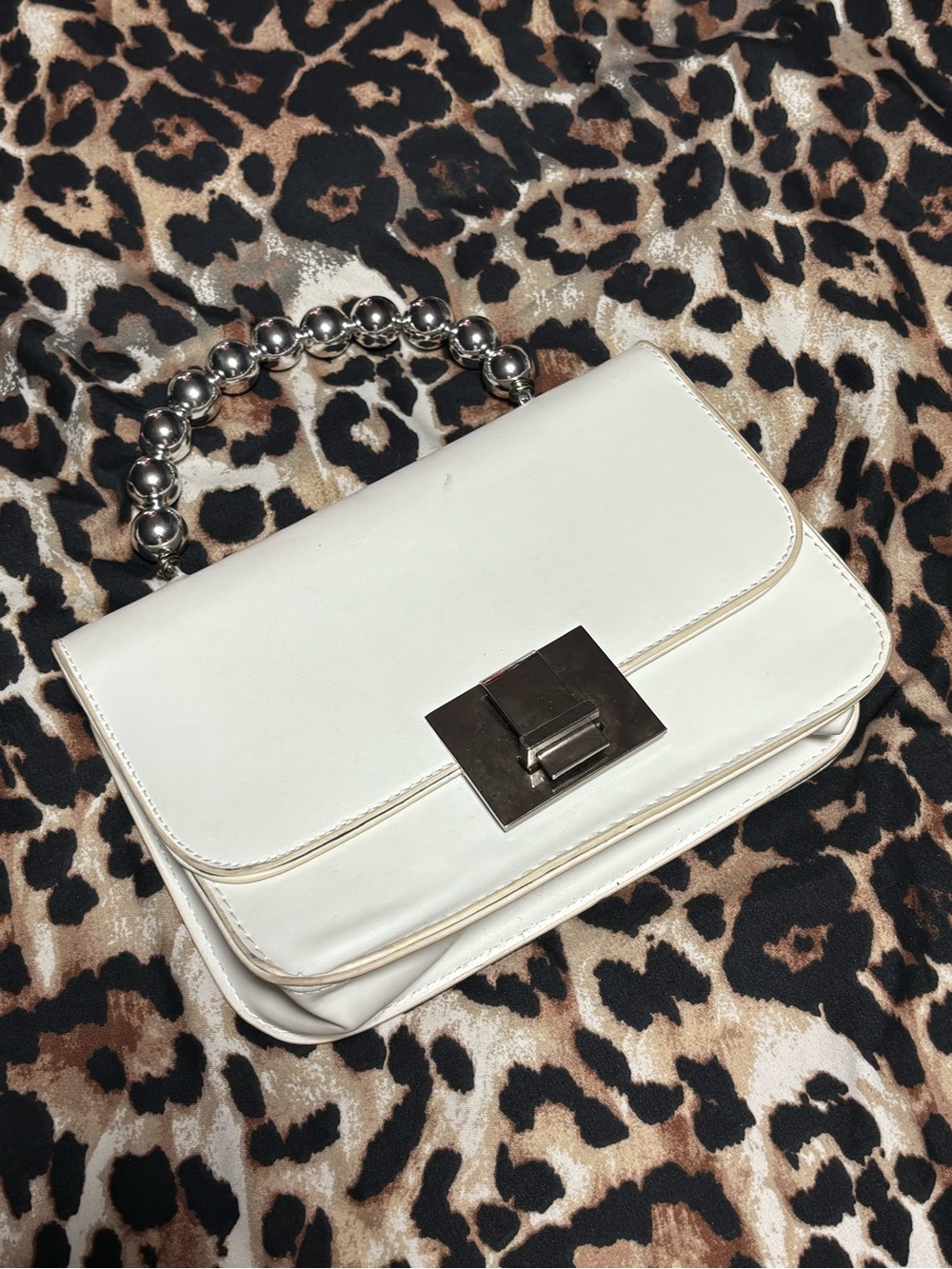 White Women's hand bag with Silver Beaded Handle
